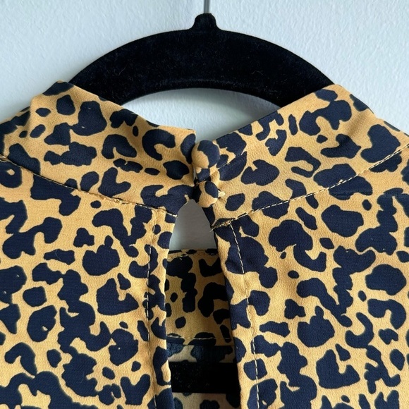 NWOT WAYF Pierce Leopard Long Sleeve Ruffle Dress Size Small - Picture 4 of 8
